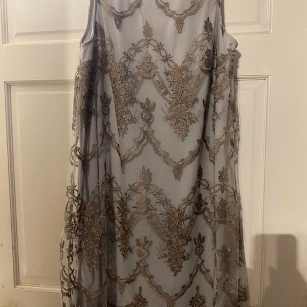 Cato sterling and grey lace dress, sizelarge nwt